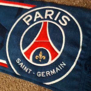 Paris Saint-Germaine soccer blue and white scarf
